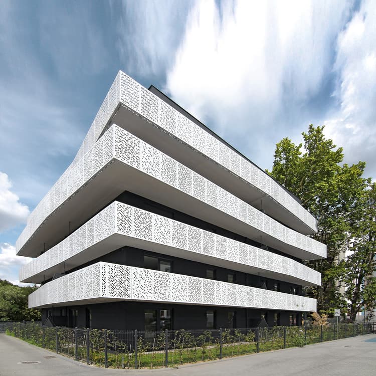 Commercial Real Estate: Strategies for Success in Modern Markets